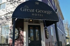 Great-George-Hotel-Eingang