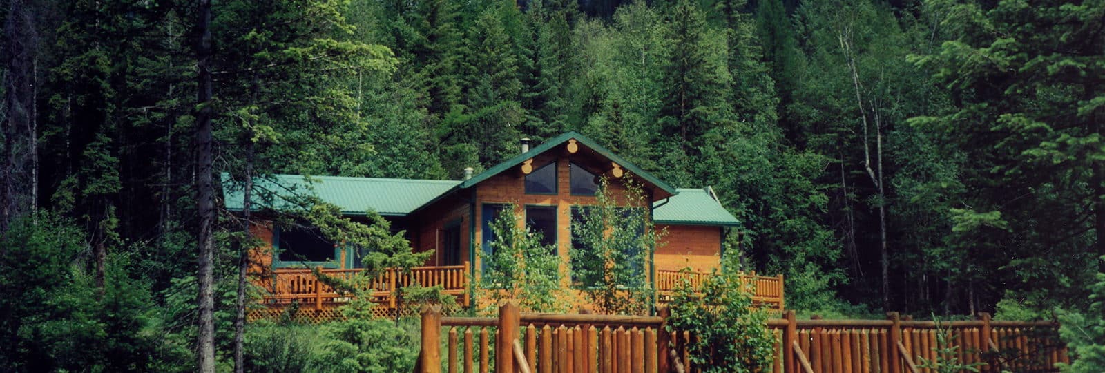 Gemütliche Wilderness Mountain Lodge im Kootenay Valley